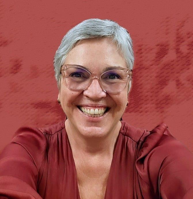 Profa. Tereza Cavalcanti